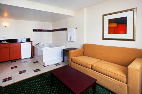Murfreesboro Central Hotel 3*