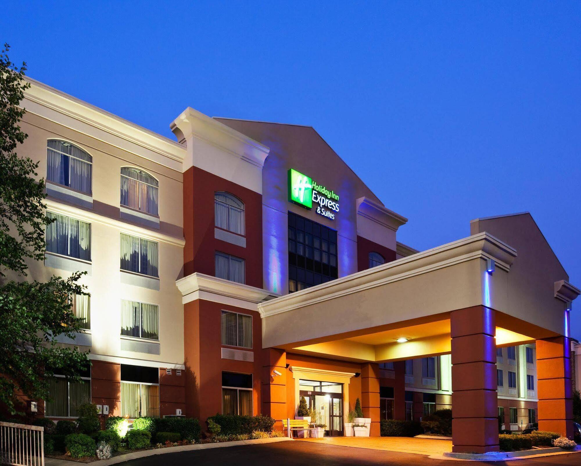Hotel Murfreesboro Central Hotel
